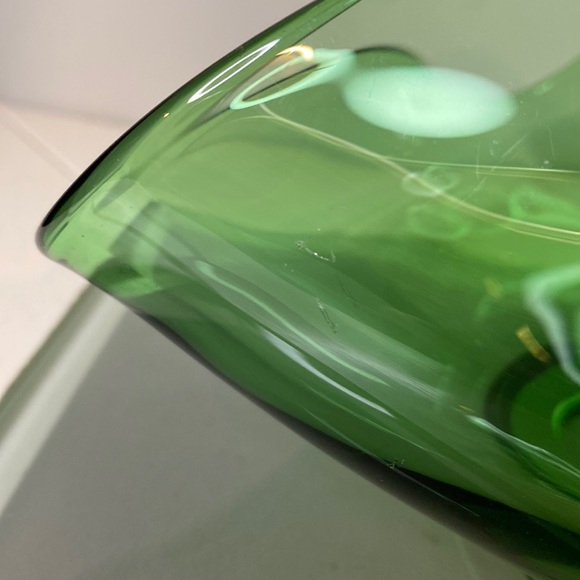 Vintage~Viking~Green Glass Handkerchief Foldover Bowl/Basket/Candy Dish 1970’s - Picture 15 of 15